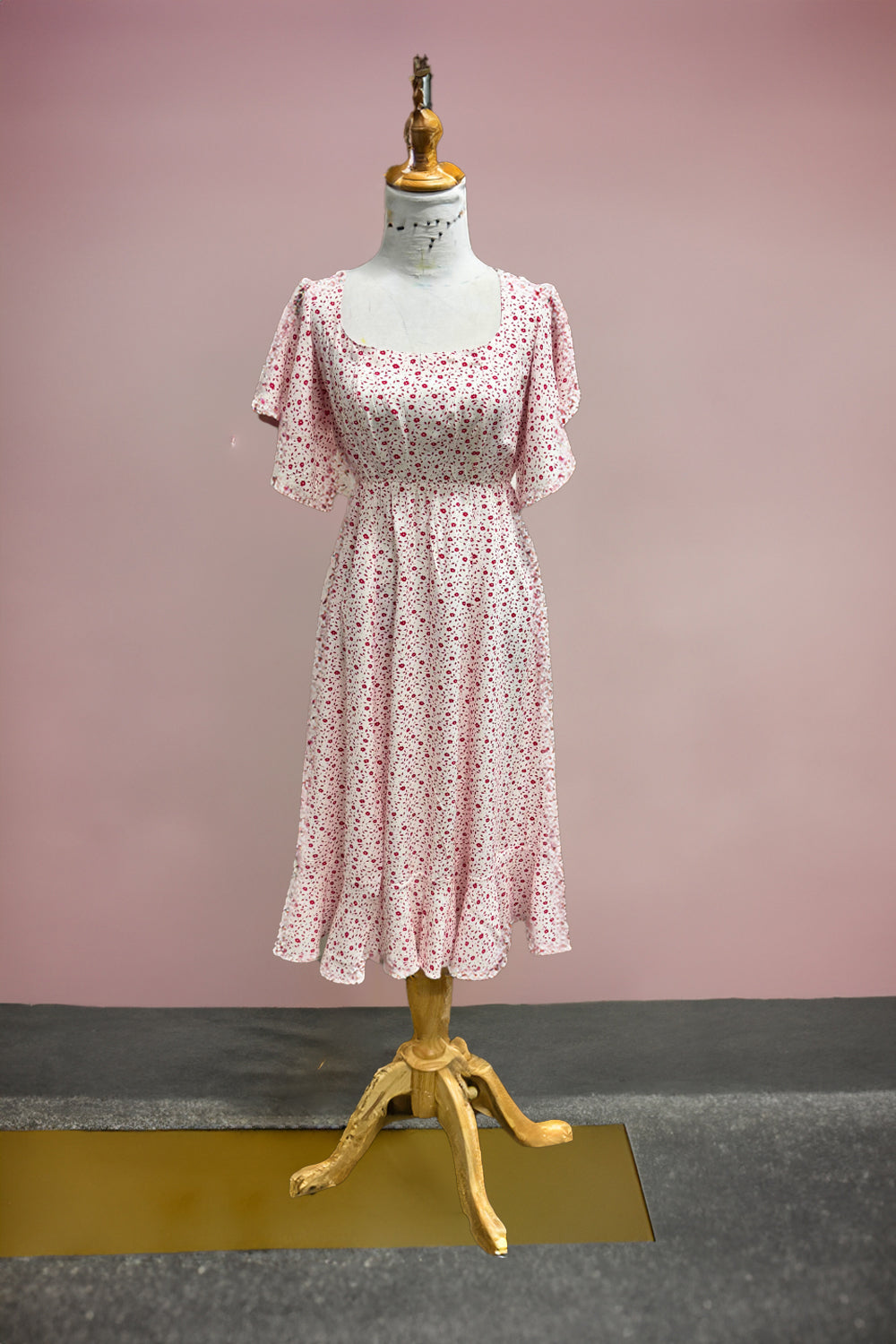 dainty midi dress Dainty Floral Print Midi Dress |